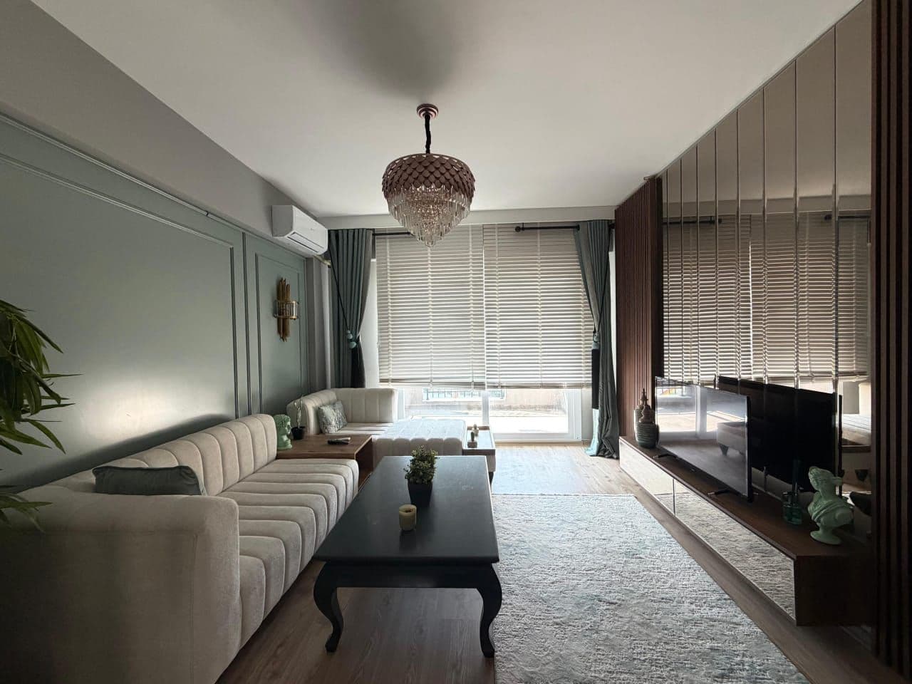 Mersin Çeşmeli'de Denize Yakın, Full Eşyalı Mimar Tasarımlı 1+1 4
