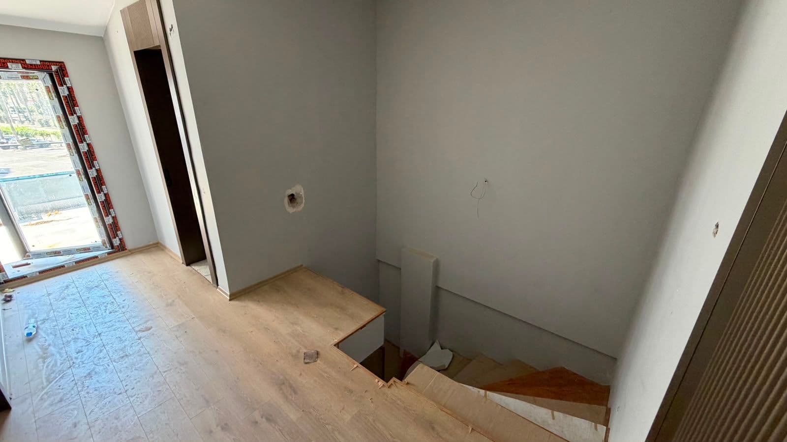 Mersin Davultepe'de Denize Sıfır 7+1 Triplex Villa 29