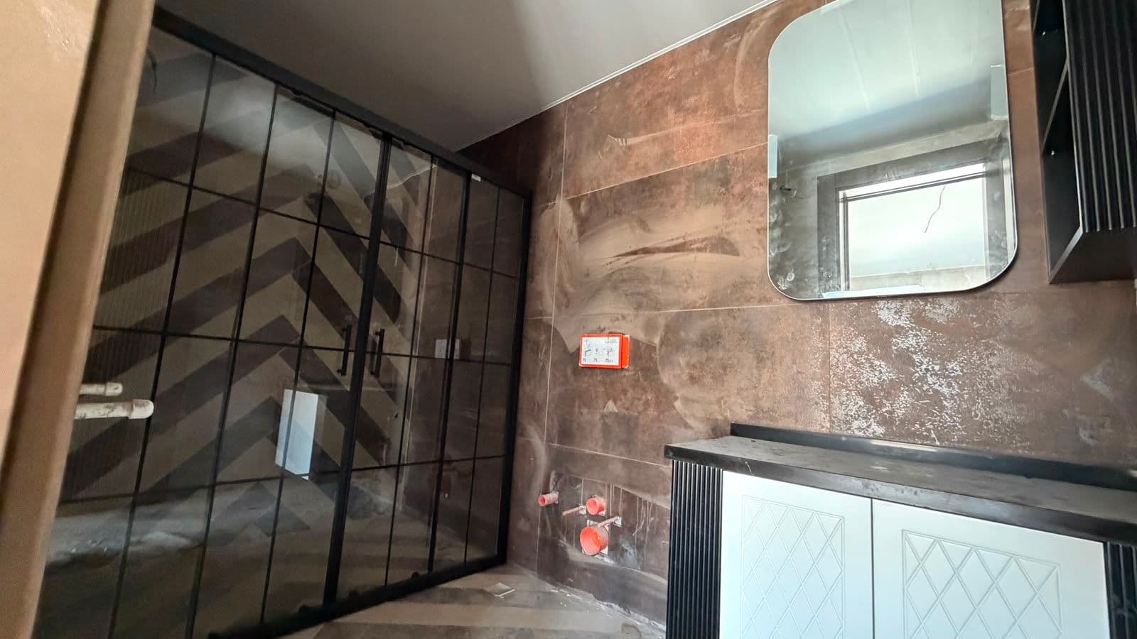 Mersin Davultepe'de Denize Sıfır 7+1 Triplex Villa 40