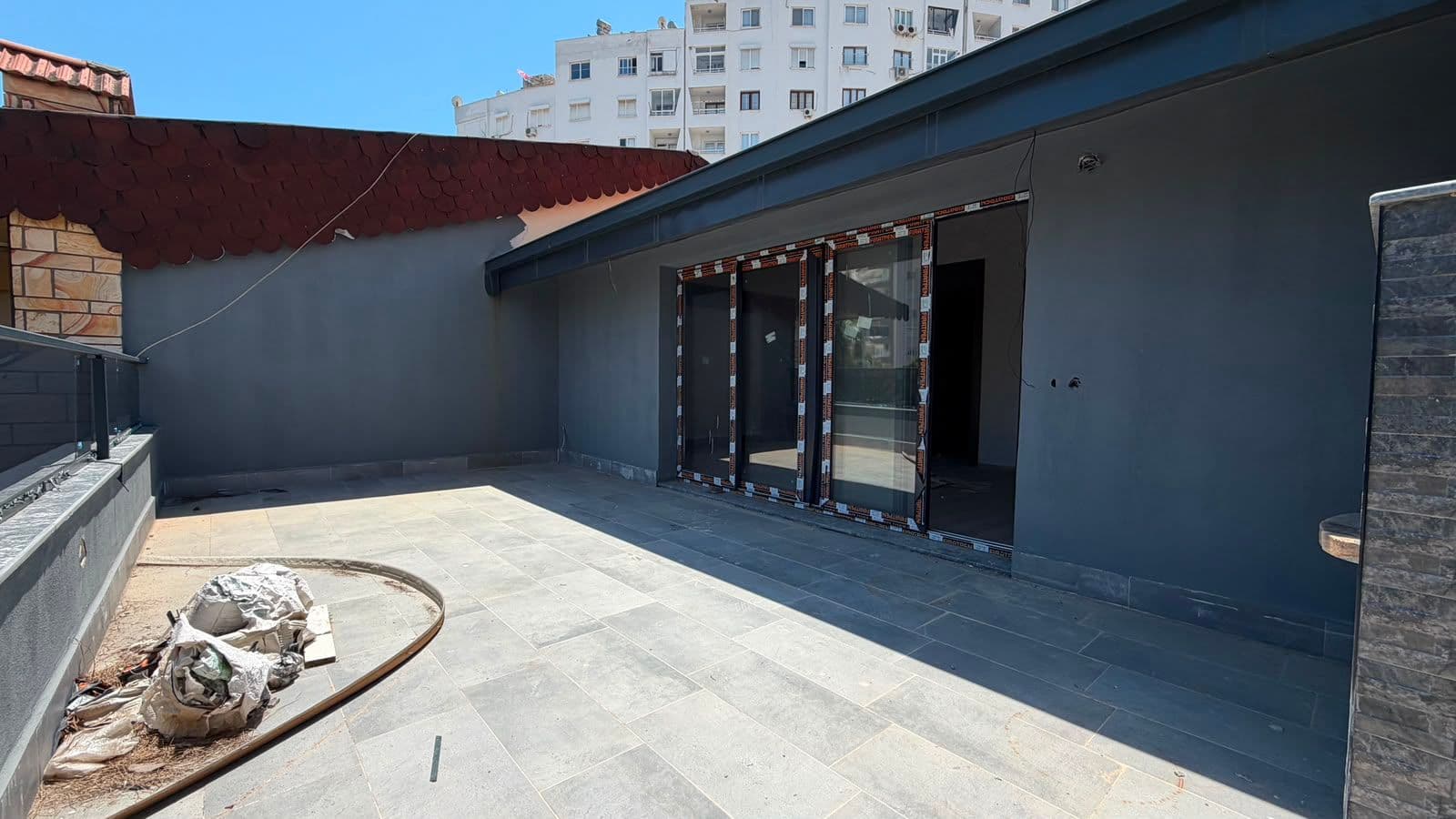 Mersin Davultepe'de Denize Sıfır 7+1 Triplex Villa 45