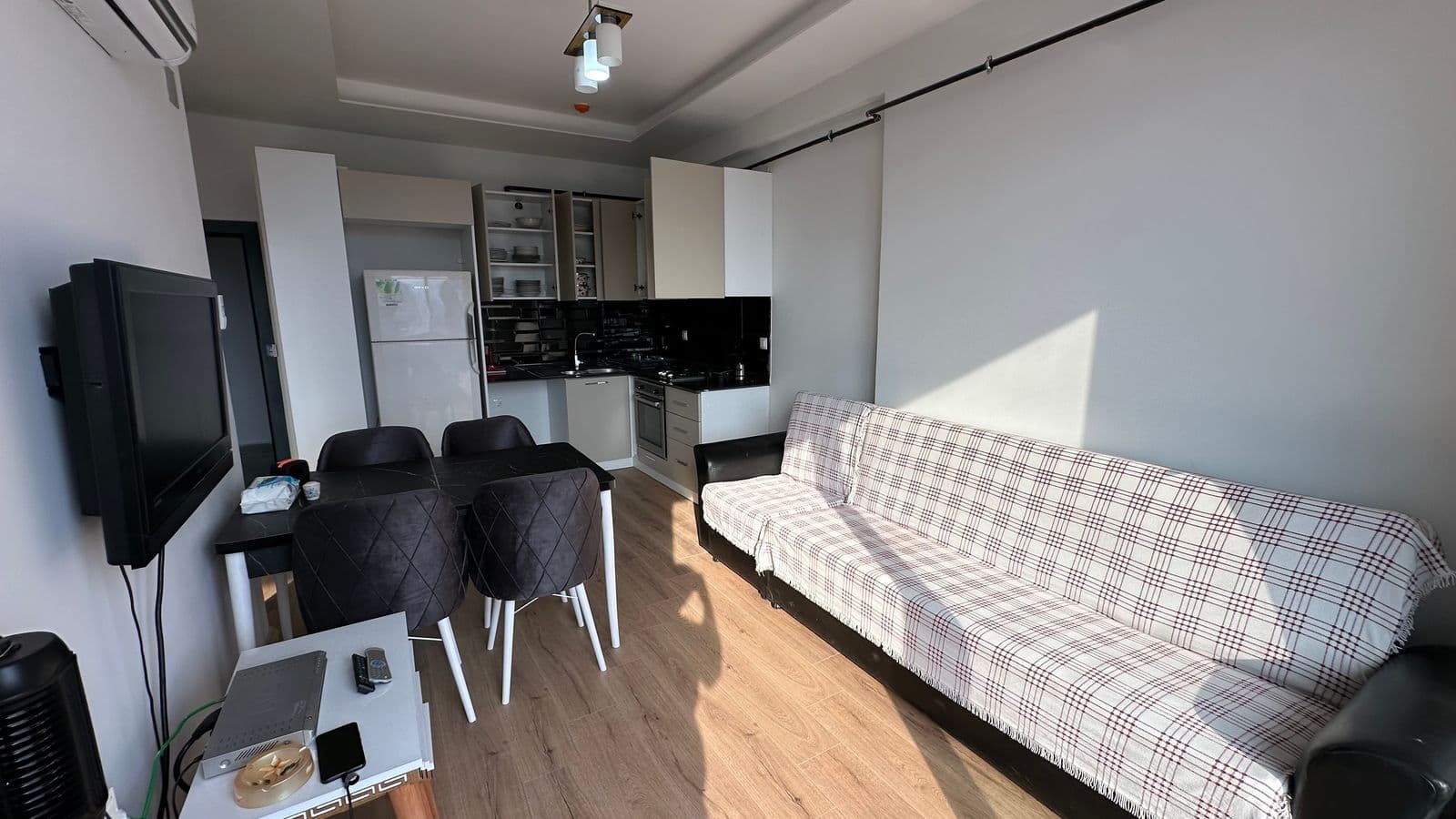 MERSİN TÖMÜK’TE SEZONLUK DAİRE 11