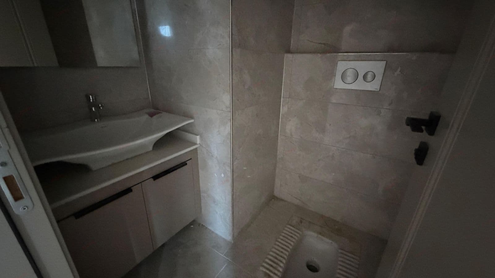Mersin Tece'de Deniz Manzaralı 2+1 Satılık Daire 3