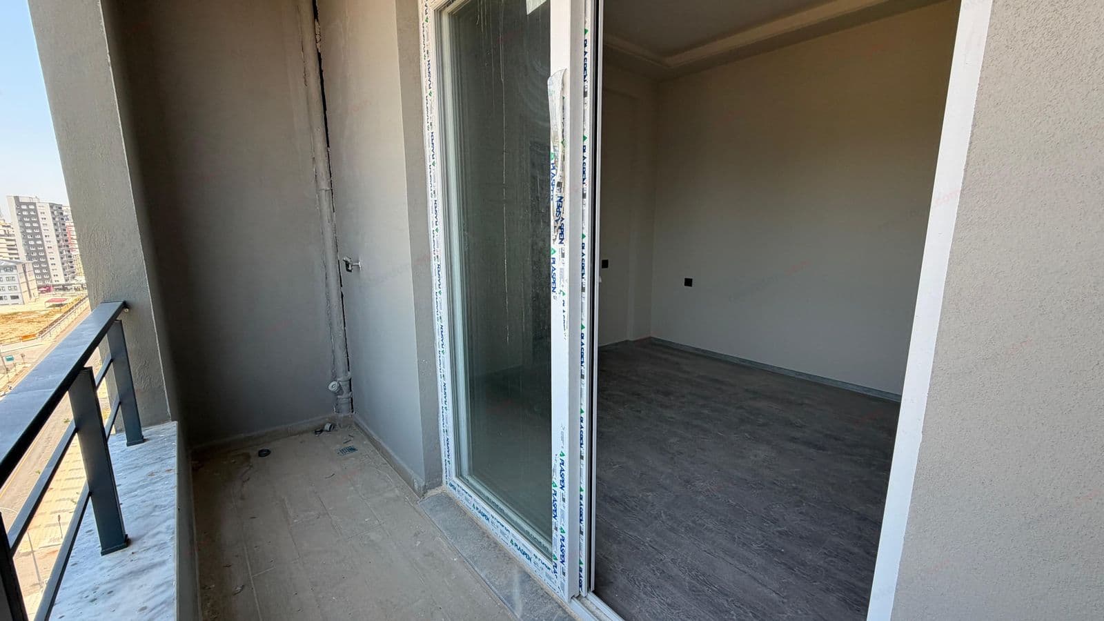 Mersin Tece'de Deniz Manzaralı 2+1 Satılık Daire 13