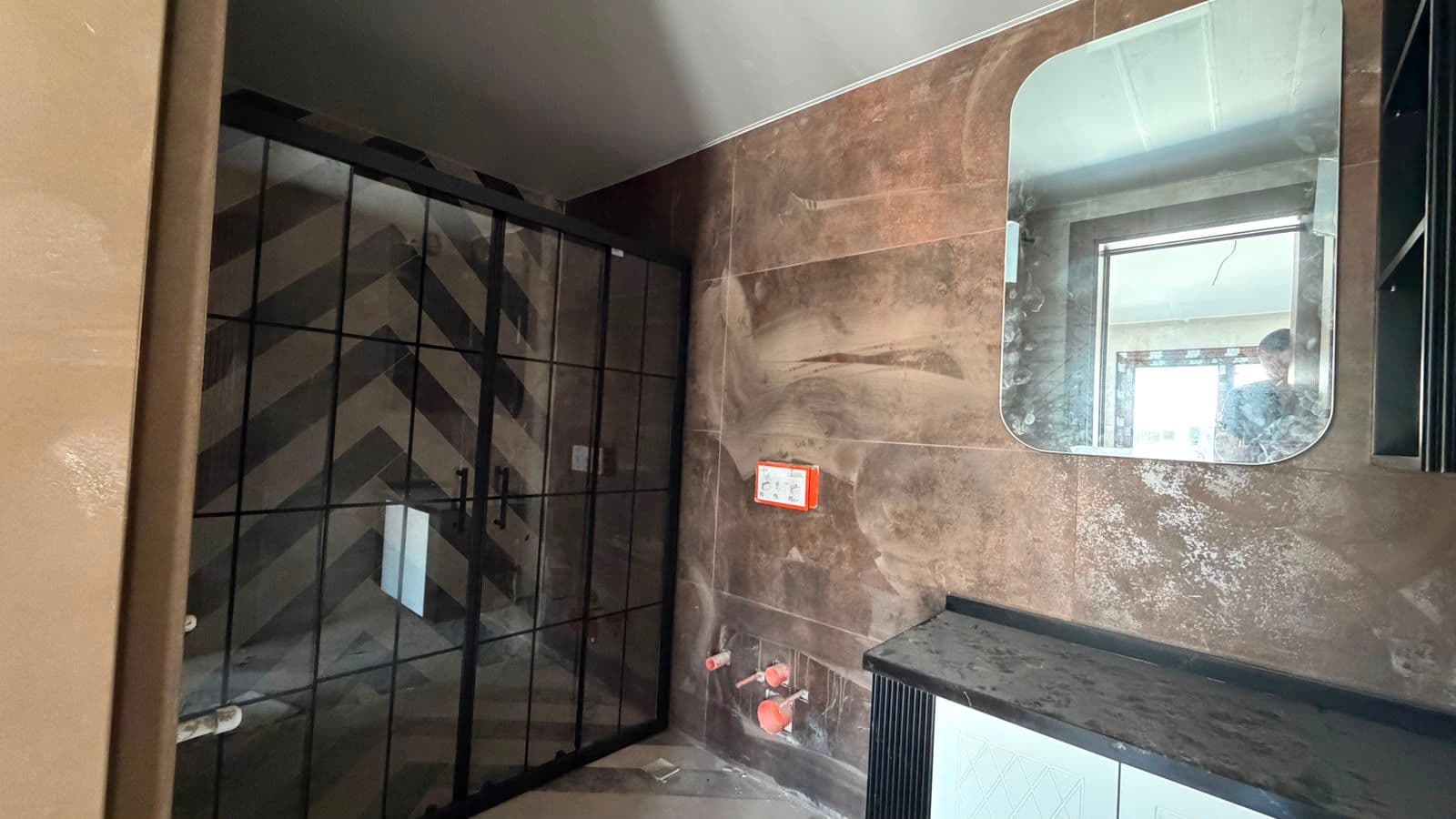 Mersin Davultepe'de Denize Sıfır 7+1 Triplex Villa 43