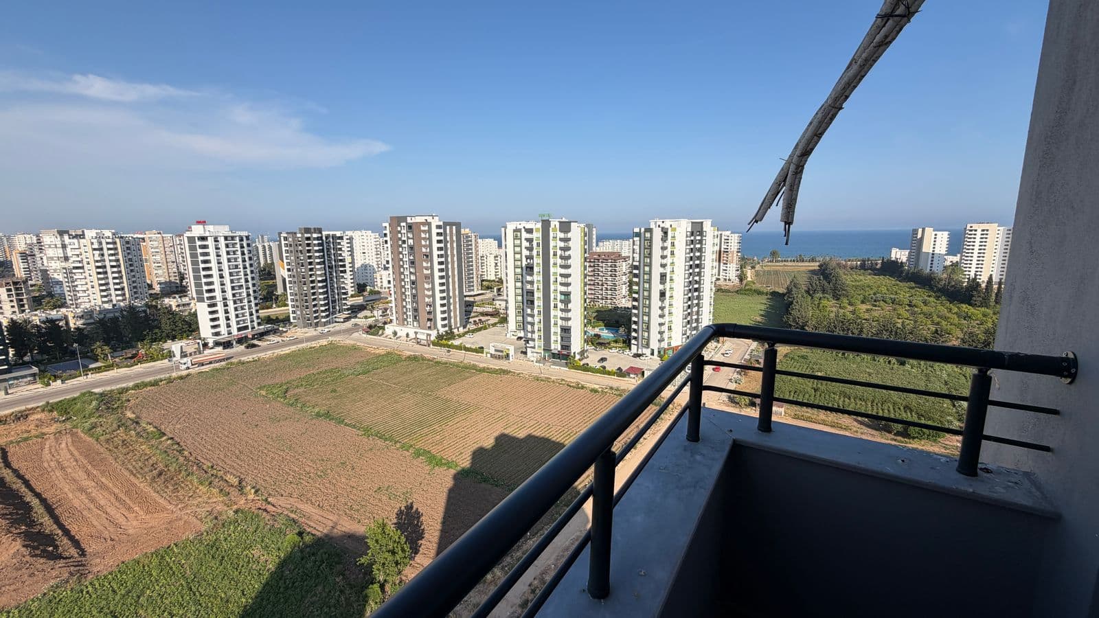 Mersin Tece'de Satılık 2+1 Havuzlu Daire 10