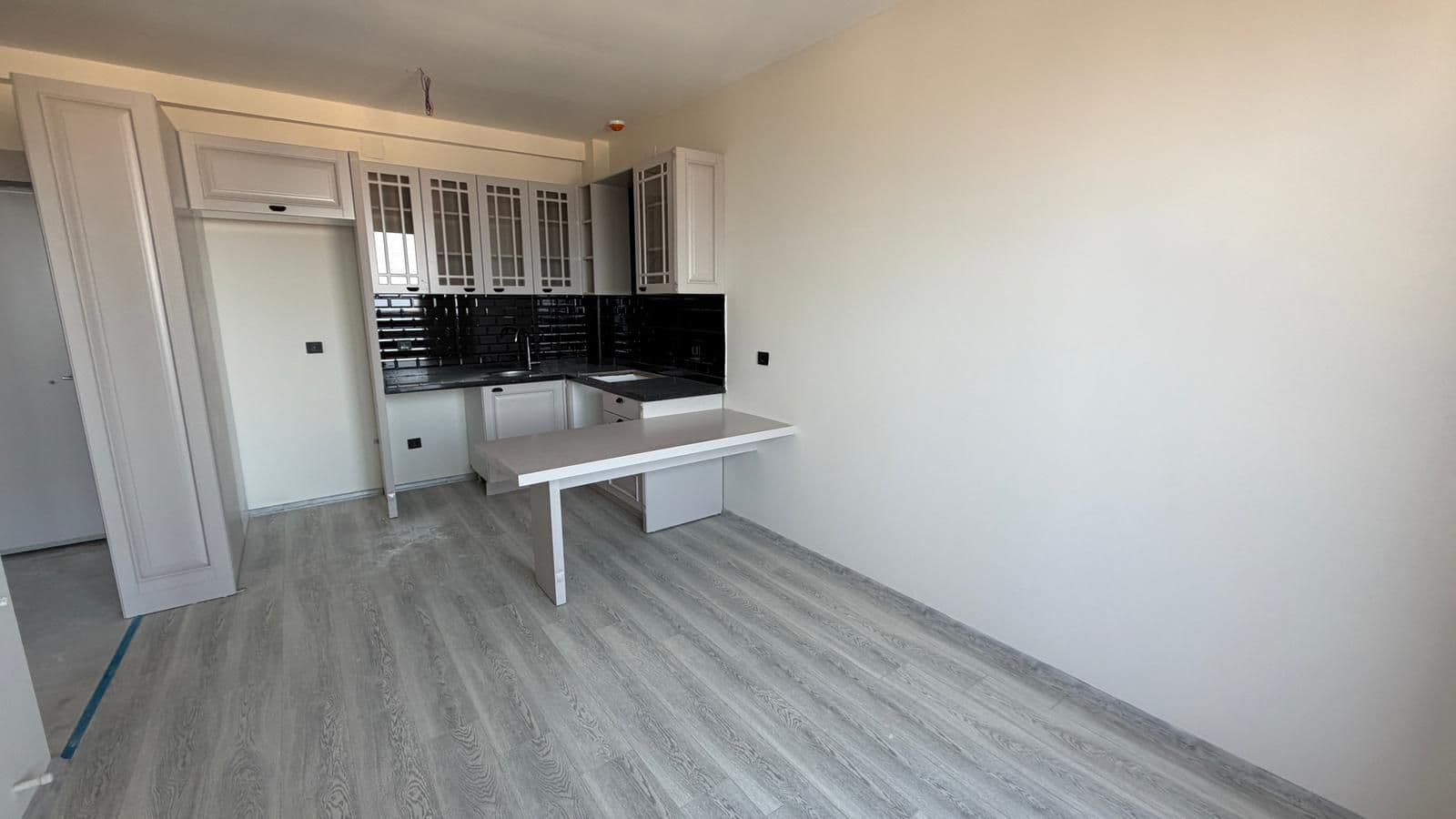 Mersin, Arpaçbahşiş'te Kiralık havuzlu 1+1 Deniz Manzaralı Daire 3