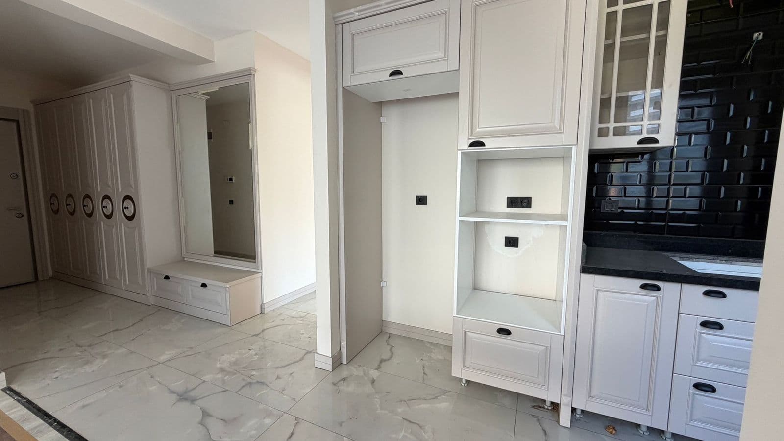 Mersin Arpaçbahşiş'te 2+1 Satılık Daire 1