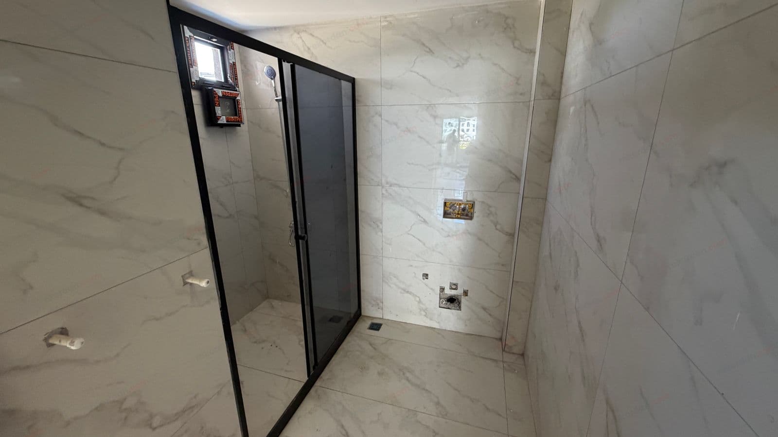 REKORDAN, MERSİN TÖMÜK MAHALLESİNDE SATILIK MODERN 2+1 DAİRE 6