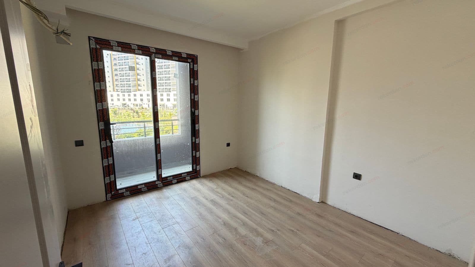 REKORDAN, MERSİN TÖMÜK MAHALLESİNDE SATILIK MODERN 2+1 DAİRE 20