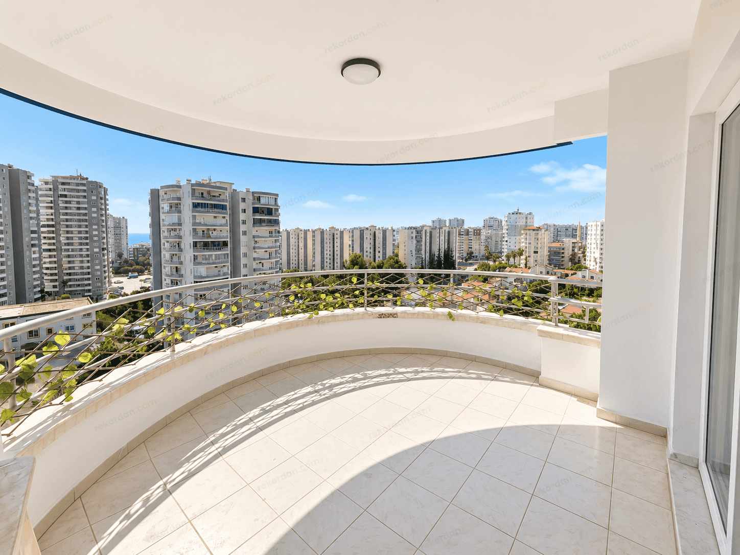 MERSİN-MEZİTLİ YENİMAHALE KİRALIK LUX DAİRE 8