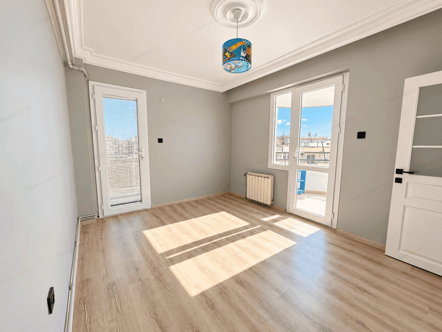 MERSİN-MEZİTLİ YENİMAHALE KİRALIK LUX DAİRE 10